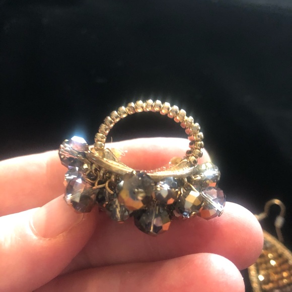 SALE Gorgeous Matching Earrings Ring & Bracelet - Picture 9 of 16